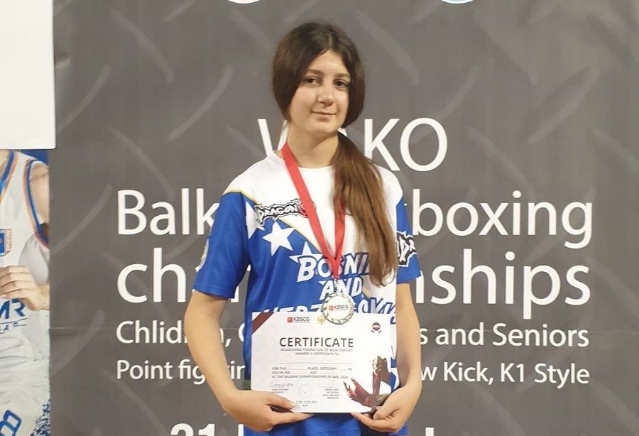 Read more about the article Čestike!!! Sara Kišmetović osvojila srebro na balkanskom prevenstvu u kickbox-u