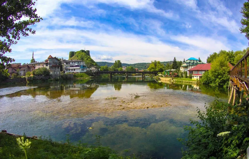 Pogled na rijeku Unu