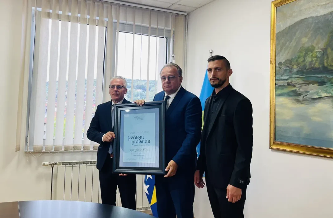 PREMIJER VLADE FEDERACIJE BIH NERMIN NIKŠIĆ POČASNI GRAĐANIN GRADA BOSANSKA KRUPA