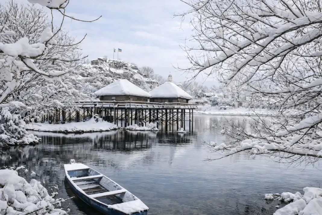 U Bosanskoj Krupi jutros u 7 sati izmjereno je 10 stepeni, vlažnost zraka 94 posto, a vodostaj Une 13 centimetara iznad nule.