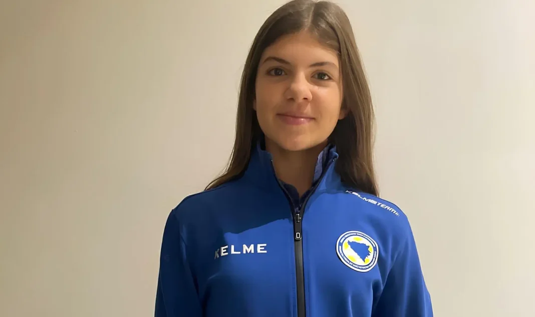 Članica seniorske ekipe premijerligaša ŽNK Željezničar 2011, Sarah Čataković dobila je poziv u kamp Nogometnog saveza Bosne i Hercegovine u Zenici