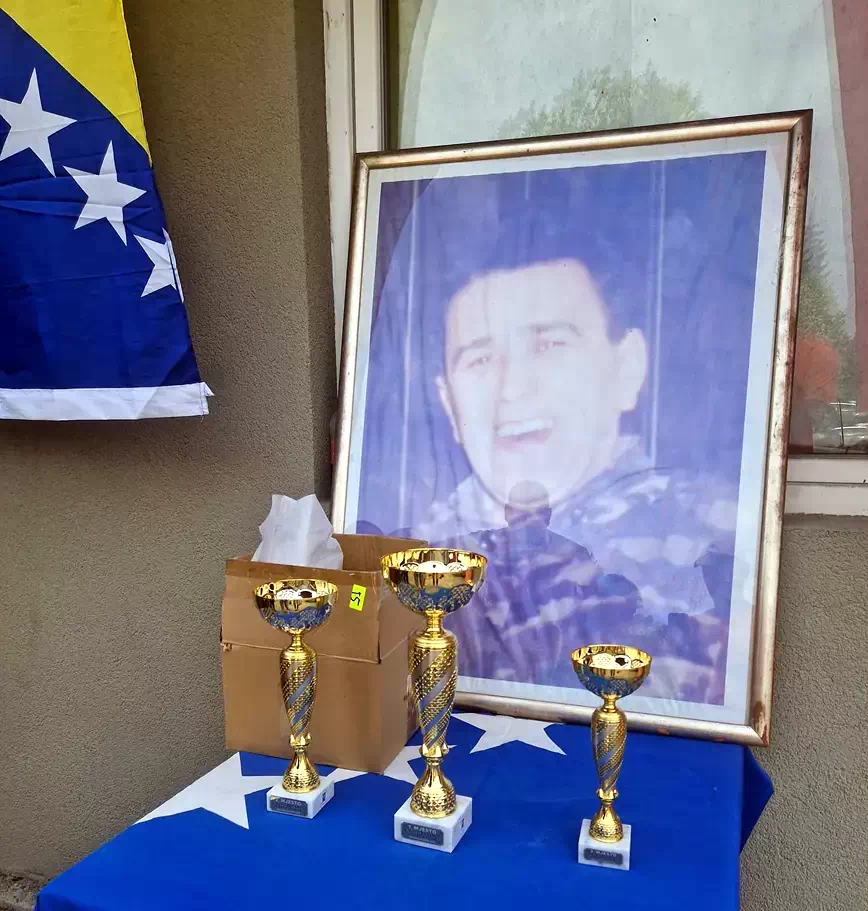 U Bosanskoj Krupi počeo Internacionalni memorijalni turnir u boćanju „Mirsad Crnkić“ U Bosanskoj Krupi počeo Internacionalni memorijalni turnir u boćanju „Mirsad Crnkić“