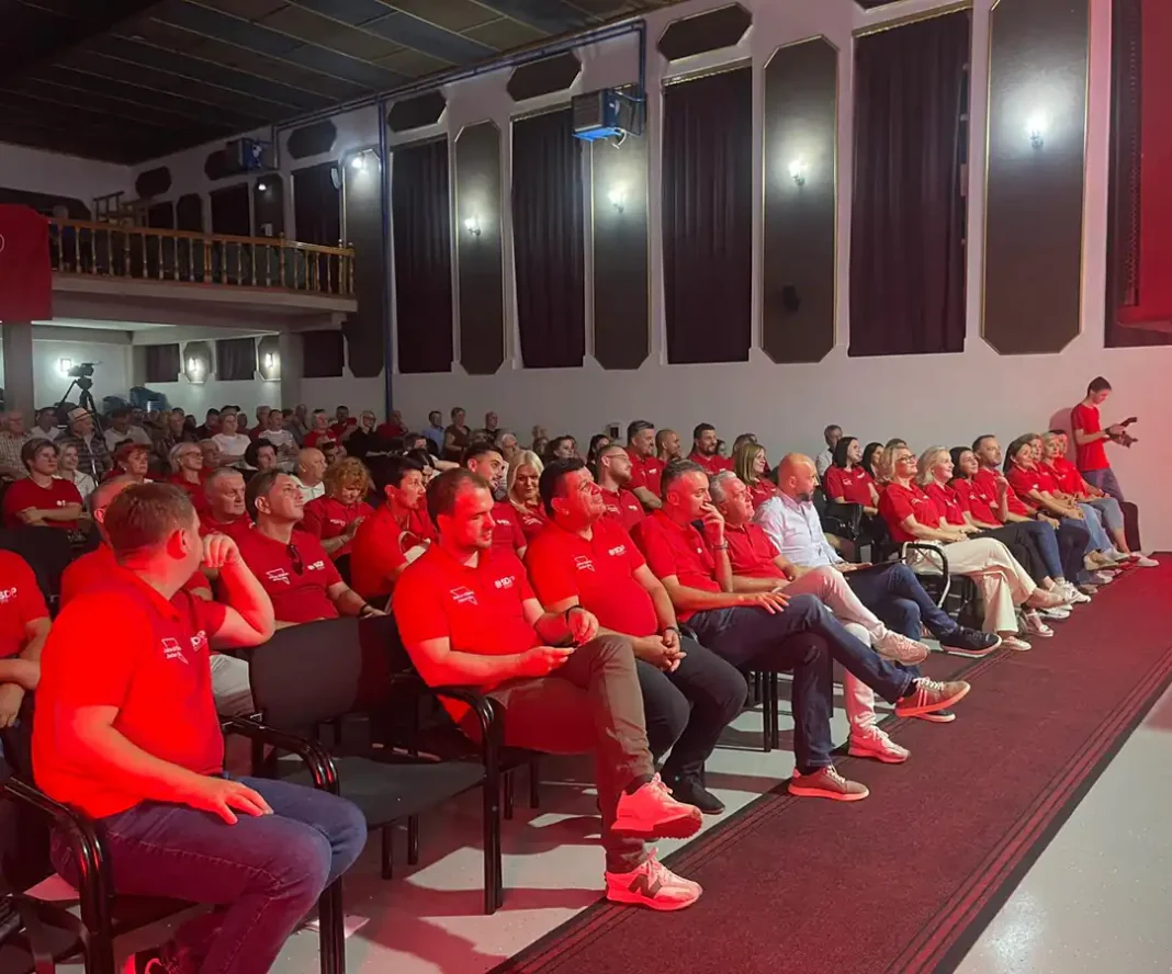 Opći izbori 2026: U Bosanskoj Krupi održano predstavljanje kandidata SDP BiH sa područja Unsko-sanskog kantona Opći izbori 2026: U Bosanskoj Krupi održano predstavljanje kandidata SDP BiH sa područja Unsko-sanskog kantona
